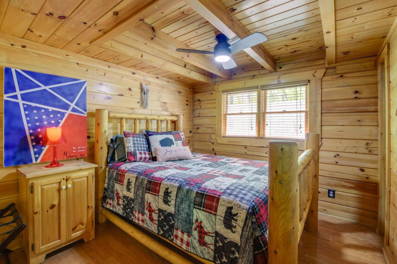 Gatlinburg Family Cabin With Private Hot Tub And Deck! Villa Esterno foto